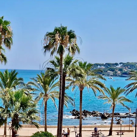 Cozy Studio, Sea View, Old Town, Near Beaches Appartamento