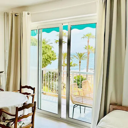 Cozy Studio, Sea View, Old Town, Near Beaches *