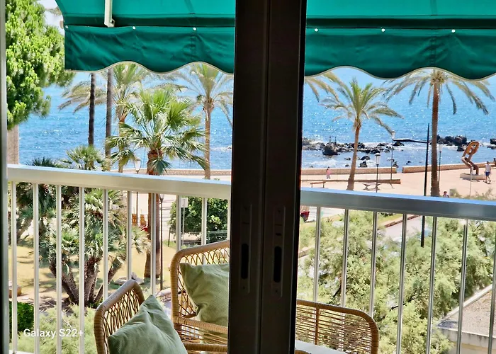 Cozy Studio, Sea View, Old Town, Near Beaches Apartment Antibes